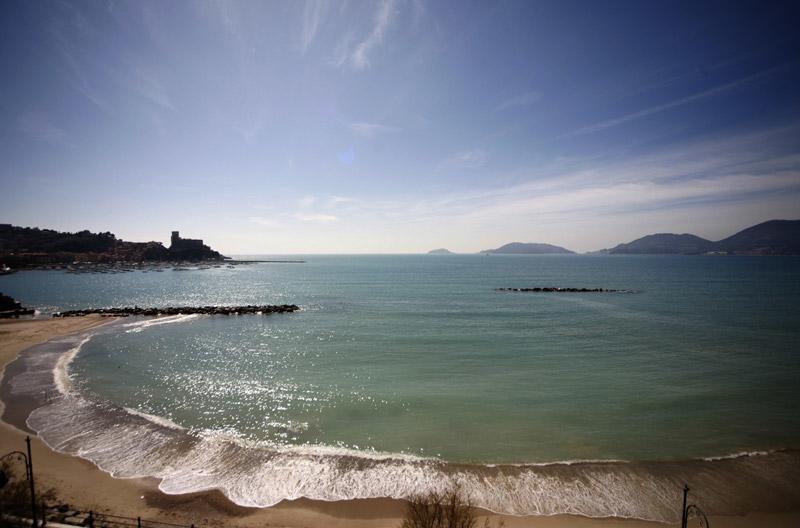 Il Terrazzo Sul Castello Apartment Lerici Bagian luar foto